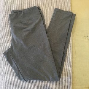 NWOT BALANCE COLLECTION GREY SOFT LEGGINGS SZ L